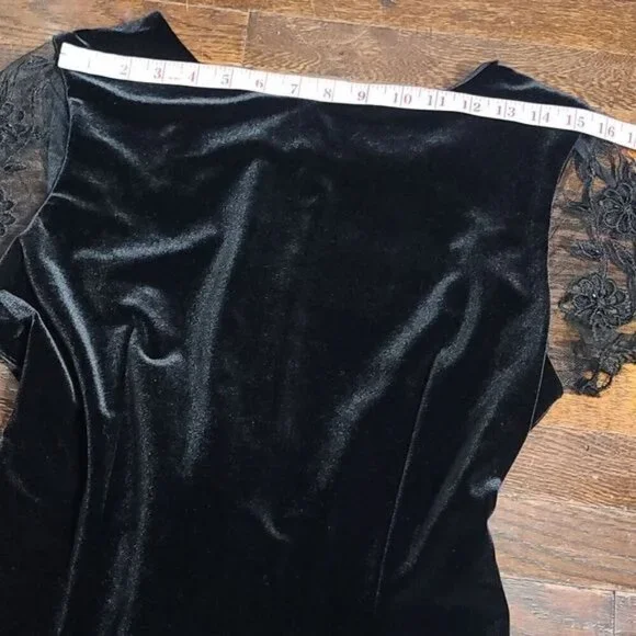 Vintage 80s Wednesday Vampy Black Velour Lace Dress - Picture 8 of 13